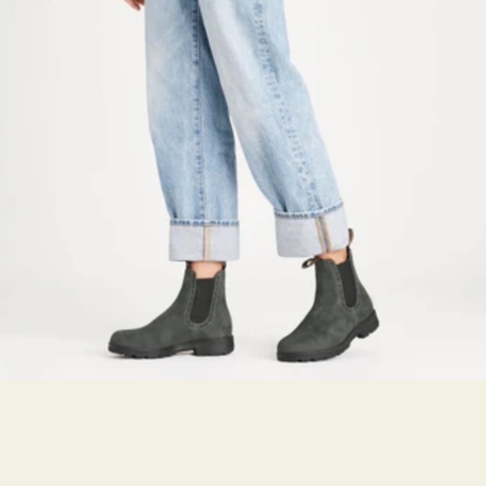 Blundtstone #1630 boots in rustic black (Size 7/AU 4)